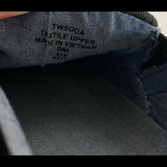 Women’s Tommy Hilfiger Black Velvet Slip Ons Sz 9 - Picture 8 of 8